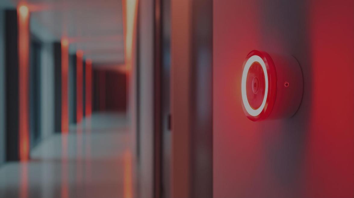 commercial-intrusion-alarm-business-corridor Commercial intrusion alarm triggered in a business corridor